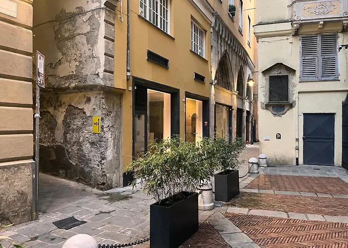 Giano Host - Pellicceria Janov